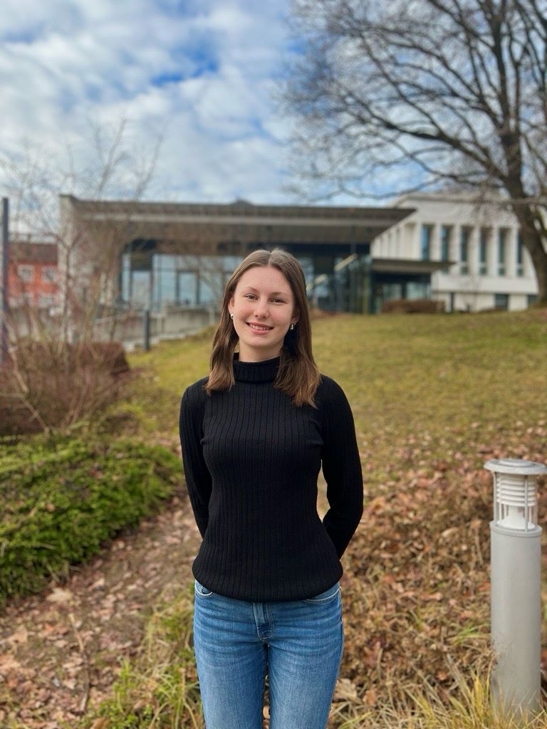 Johanna Einkammerer, Q12